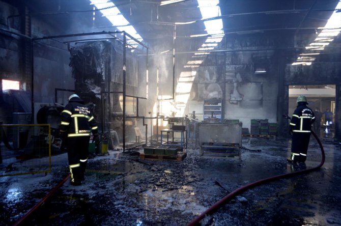 GÜNCELLEME - Amasya'da bir fabrikada çıkan yangın kontrol altına alındı