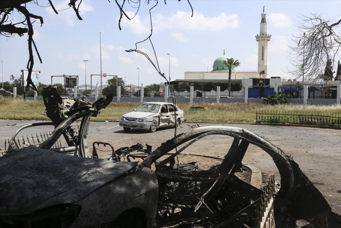 Libya'da koronavirüs vakalarına tahsis edilen hastanenin müdüründen roketli saldırıya tepki