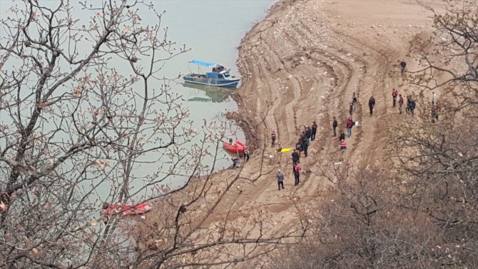 Tunceli'deki Uzunçayır Baraj Gölü'nde ceset bulundu