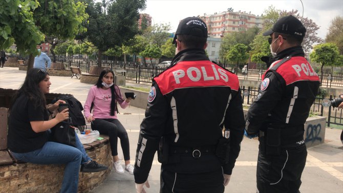 Adana'da polisten Kovid-19 denetimi