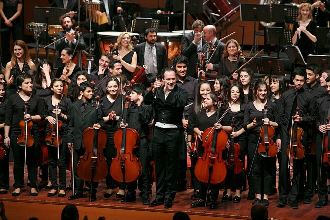 BİFO'nun Barış İçin Müzik Orkestrası ile sahne aldığı konser internette yayınlanacak