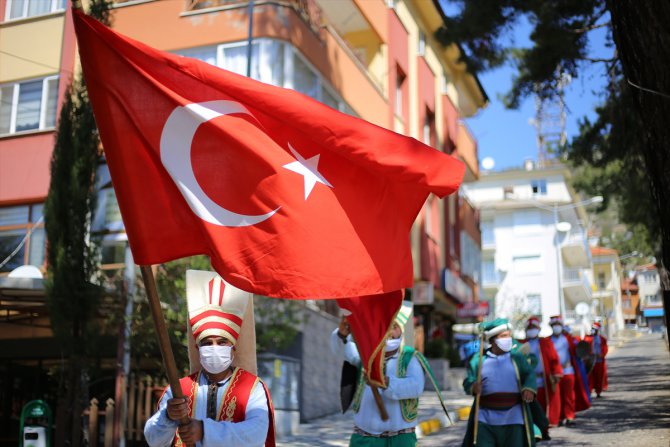 Akseki'de mehter takımından vatandaşlara "evde kal" çağrısı