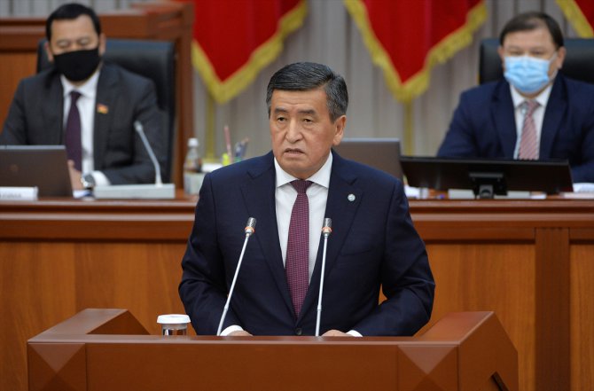 Kırgızistan, Kovid-19 sebebiyle 6 bin vatandaşını ülkeye getirdi