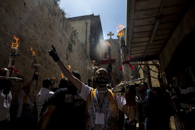 Doğu Hristiyanları, Kudüs'te Kovid-19 gölgesinde "Kutsal Cumartesi" etkinliği düzenledi
