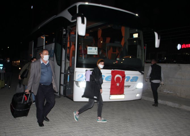 Almanya'dan getirilen Türk vatandaşları Giresun'da yurtta karantinaya alındı