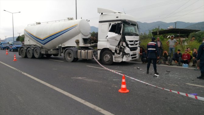 Aydın'da beton mikseriyle çarpışan traktörün 14 yaşındaki sürücüsü öldü