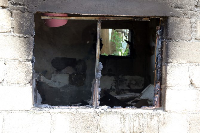 Aydın'da tarladaki kulübede çıkan yangında 2 ve 4 yaşında iki çocuk öldü
