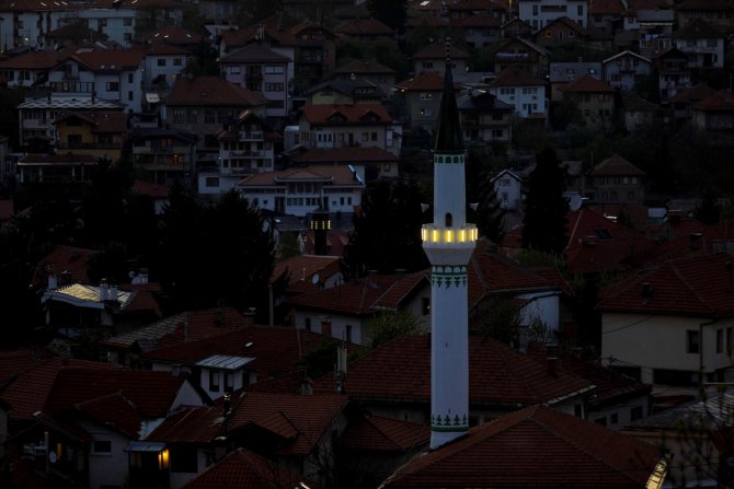 Balkanlar bu yıl ramazana sessiz girdi