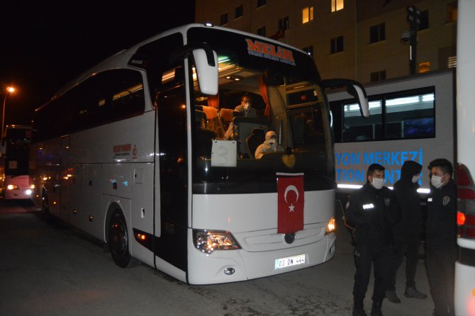 Fransa'dan getirilen 179 Türk vatandaşı Afyonkarahisar'daki yurda yerleştirildi