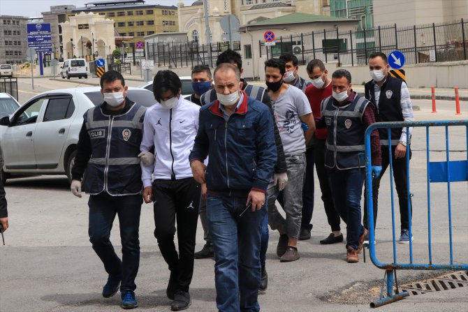 GÜNCELLEME - Gaziantep'teki silahlı soygunla ilgili 2 zanlı tutuklandı