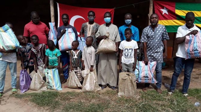 Togo'da Türk hayırseverlerden ramazan yardımı