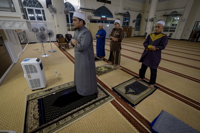 Malezya'da imamlar bu ramazanda cemaatlerinden ayrı kaldı