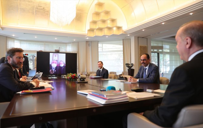 Erdoğan, Vefa'nın yardım götürdüğü 4 aileyle görüştü