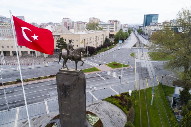 Türkiye'nin "sessizleşen meydanları" drone ile görüntülendi