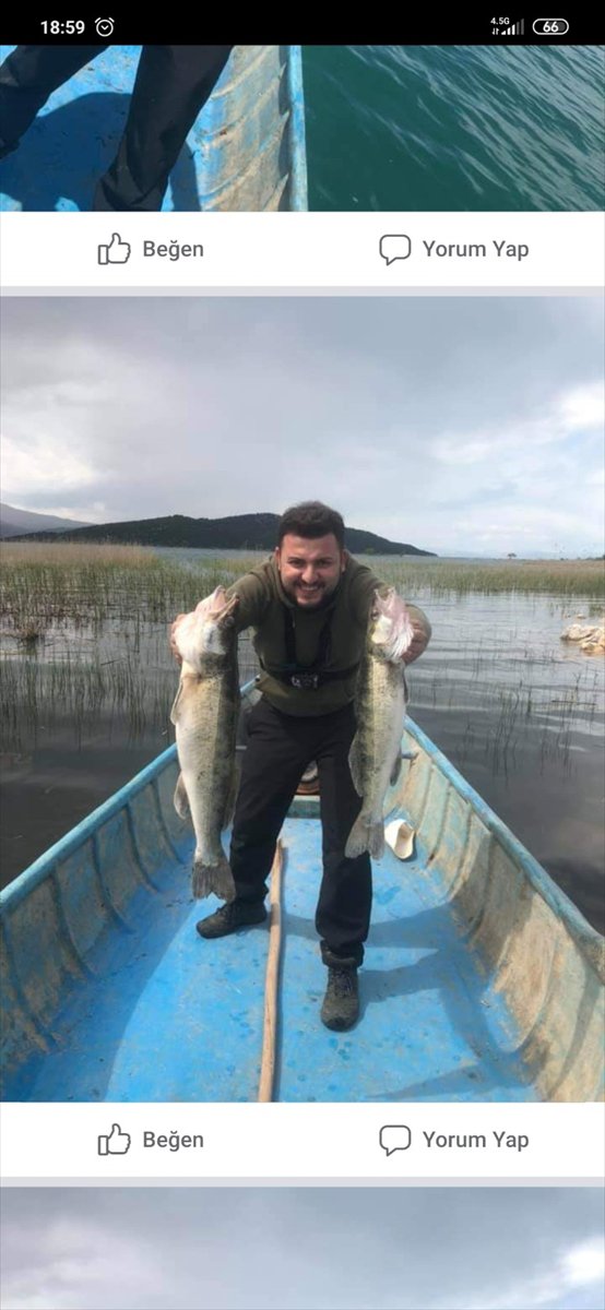 Beyşehir Gölü'nde yakaladığı balıklarla poz verip sosyal medyada paylaşınca ceza yedi