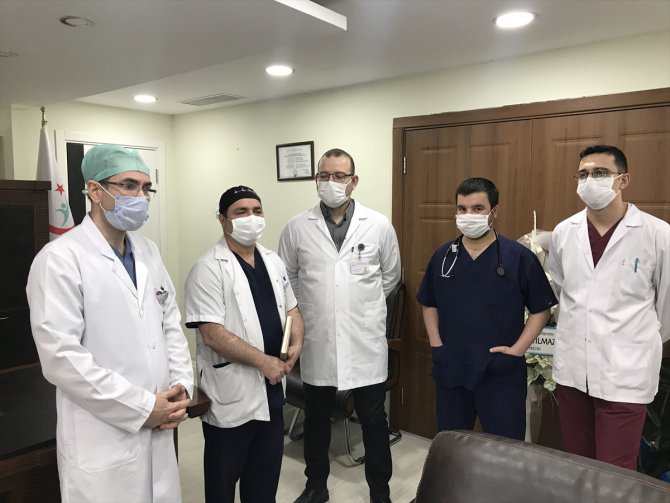 Rize'de koronavirüsü yenen 4 doktor plazma bağışçısı oldu
