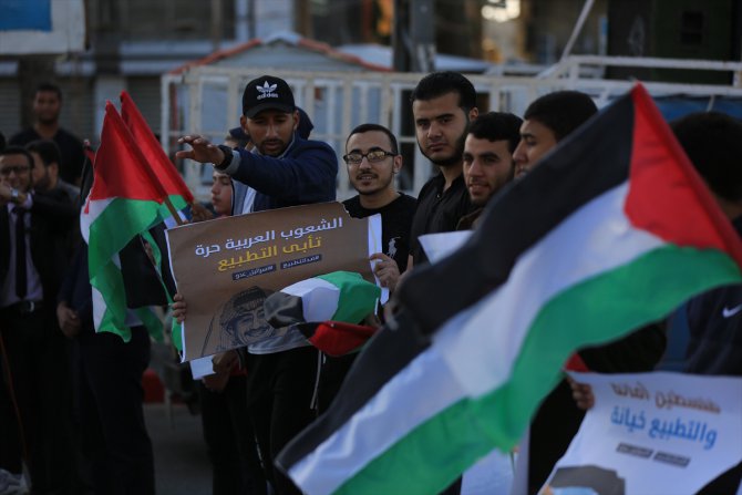 Gazze'de "İsrail'le kültürel normalleşme" protesto edildi