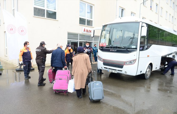 Giresun'da karantina süresi dolan 312 kişi evlerine uğurlandı