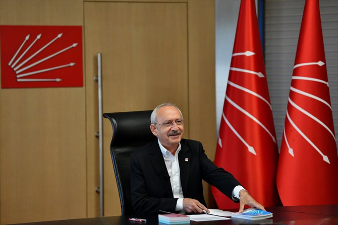 CHP Genel Başkanı Kılıçdaroğlu, üniversite öğrencileriyle video konferans yöntemiyle görüştü: