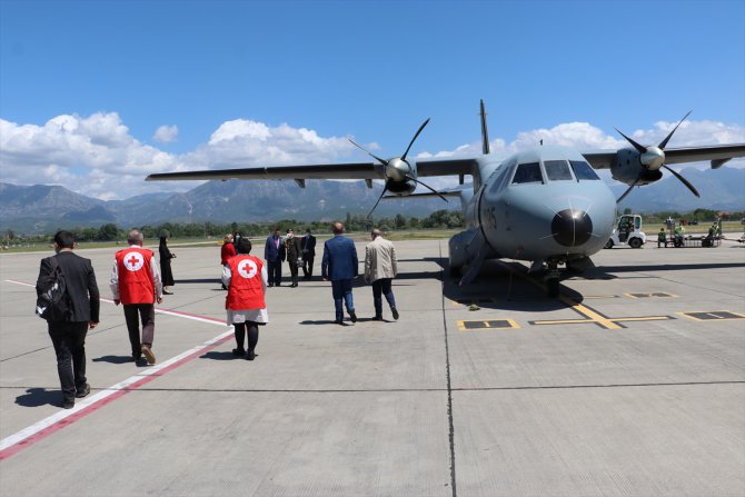 Türkiye'nin tıbbi yardımları Arnavutluk'a ulaştı