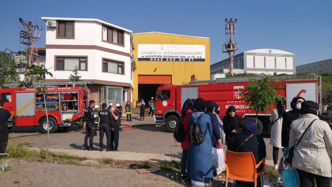 GÜNCELLEME - Kocaeli'de fabrikada kazan patladı: 3 yaralı