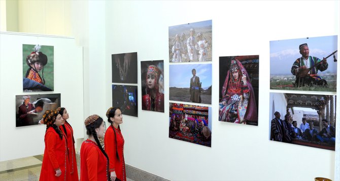 "Türkmenistan-Tarafsızlık Ülkesi" fotoğraf sergisi