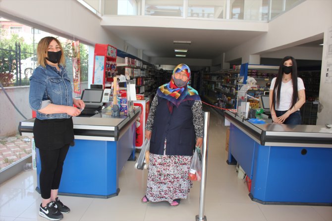 Amasya'da bir hayırsever, vatandaşların 10 bin liralık market borcunu kapattı