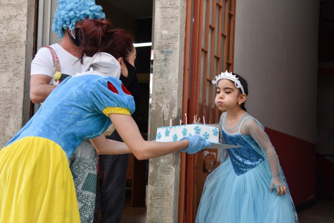 Giresun'da görme bozukluğu bulunan küçük kıza doğum günü sürprizi