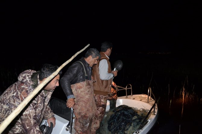Afyonkarahisar'da kaçak balık avlamada kullanılan 2 bin metre ağ ele geçirildi