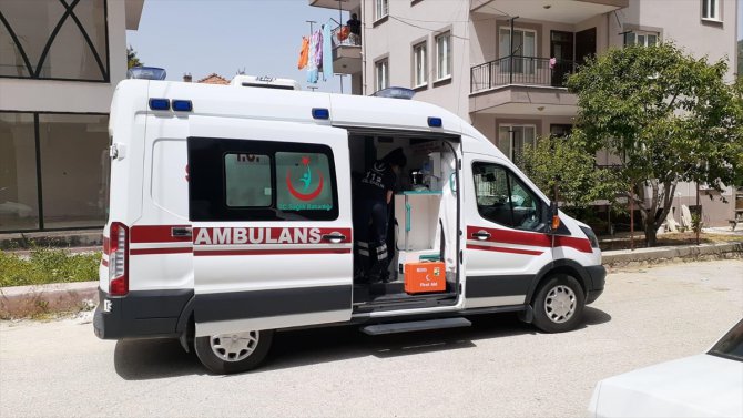 Burdur'da bir kadın tartıştığı kocasını bıçakla yaraladı