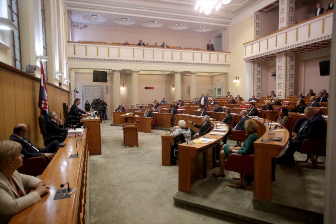 Hırvatistan Meclisi oy çokluğuyla feshedildi