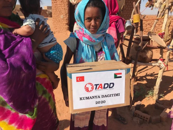TADD'dan Afrika'daki ihtiyaç sahiplerine gıda yardımı