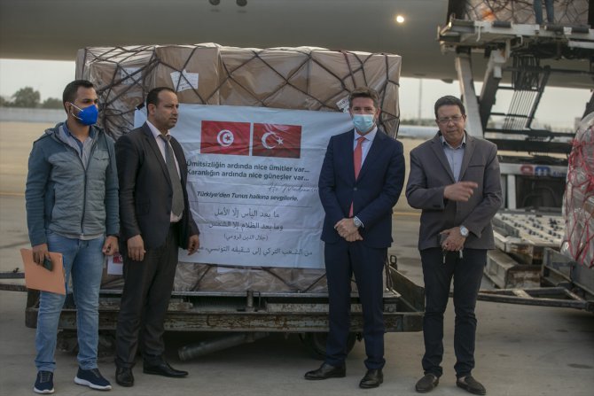 Türkiye'den gönderilen tıbbi yardımlar Tunus'a ulaştı