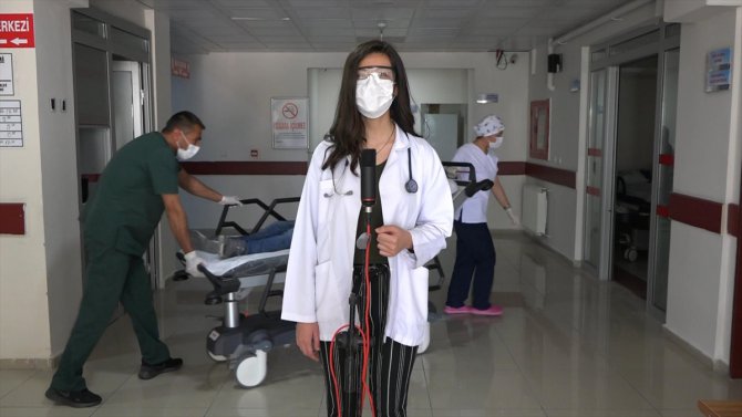 Burdur'da koronavirüse dikkati çekmek için türkü klibi hazırladılar