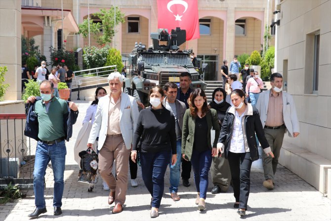 HDP'li Siirt, Baykan ve Kurtalan belediye başkanlarının gözaltına alınması
