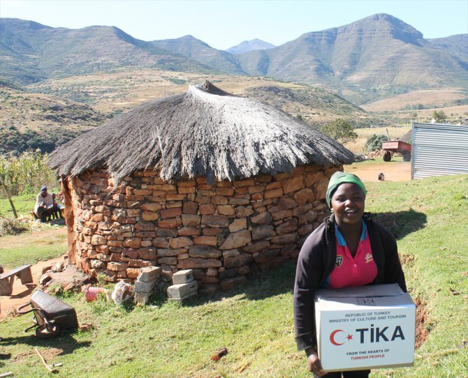 TİKA’dan Lesotho'da 700 aileye gıda yardımı