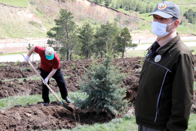 Erzurum'da fedakar sağlık kahramanları için "hatıra ormanı" oluşturuldu