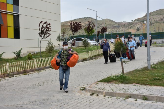 Kırıkkale'de karantina süresi dolan 53 kişi evlerine gönderiliyor