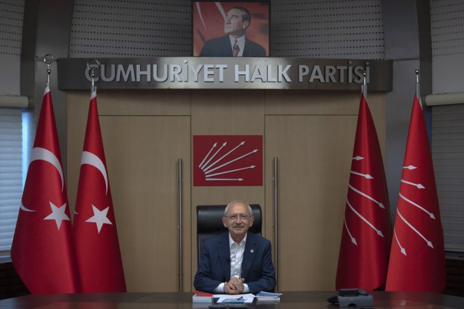 Kılıçdaroğlu, muhtarlarla video konferansla görüştü: