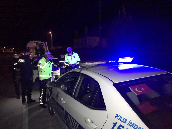 Karabük'te "dur" ihtarına uymayan ambulans sürücüsü yakalandı