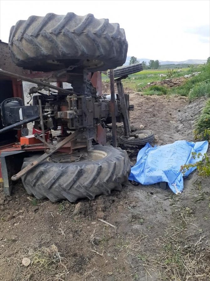 Antalya'da devrilen traktörü kullanan anne öldü, iki kızı yaralandı