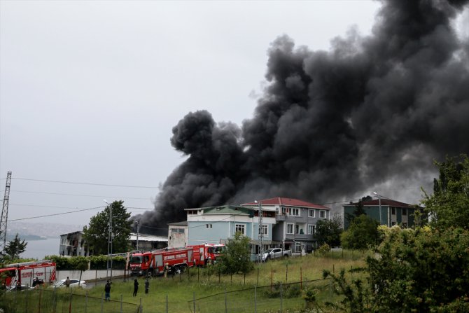 GÜNCELLEME - Avcılar'da fabrika yangını
