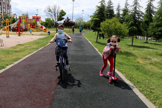 Trakya'da 14 yaş altı çocuklar park ve yeşil alanlarda eğlendi
