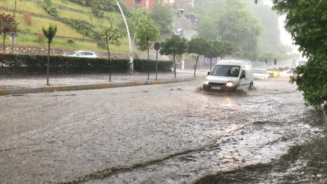Zonguldak'ta şiddetli yağış etkili oldu