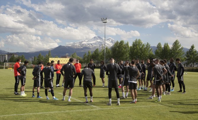 Kayserispor'da Fenerbahçe maçının hazırlıkları sürüyor