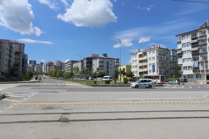 Samsun'da sokağa çıkma kısıtlaması sonrası sokaklar boş kaldı