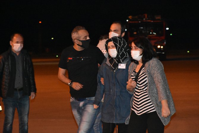 Şehit polis memuru Atakan Arslan'ın cenazesi Diyarbakır'dan Samsun'a getirildi
