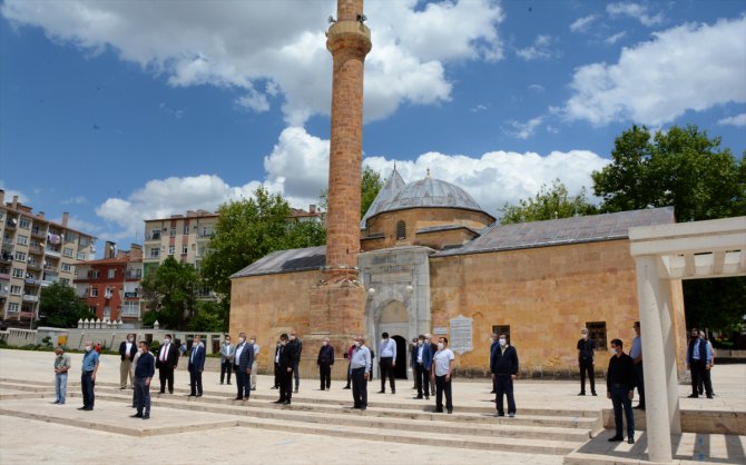 Kırşehir ve Kayseri'de esnaf, yeni döneme duayla başladı