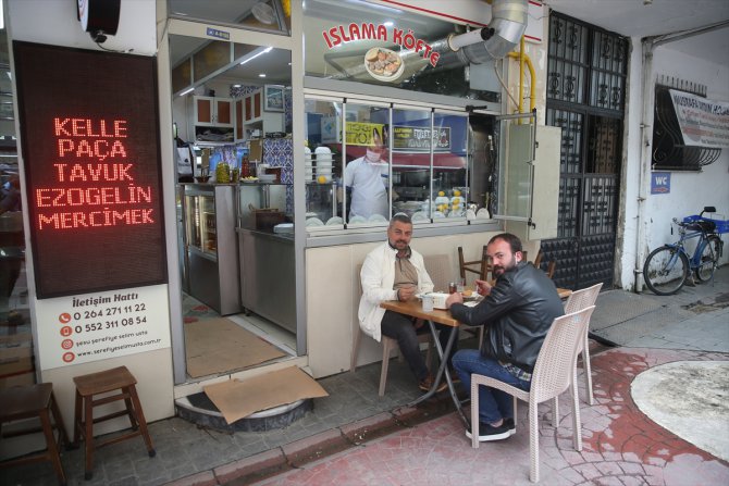 Doğu Marmara ve Batı Karadeniz'de restoran ve kafeler yeniden açıldı