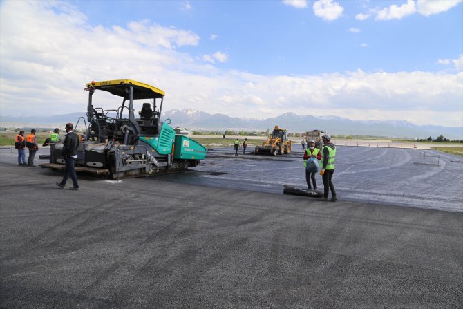 Vali Memiş'ten Erzurum Havalimanı'ndaki "CAT 3A" sistemi çalışmalarının yetersizliğine tepki: